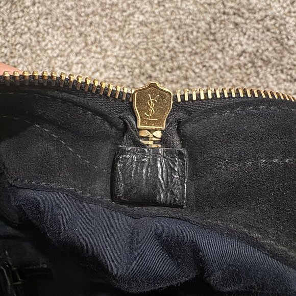 YSL Downtown Tote in patent black - Picture 11 of 16